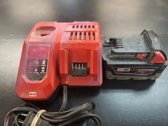 circular saw in Power Tools in Thunder Bay - Image 3