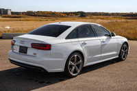 Supercharged,All Wheel Drive,Power Steering,Tires - Front Performance,ABS,Tires - Rear Performance,T... (image 2)
