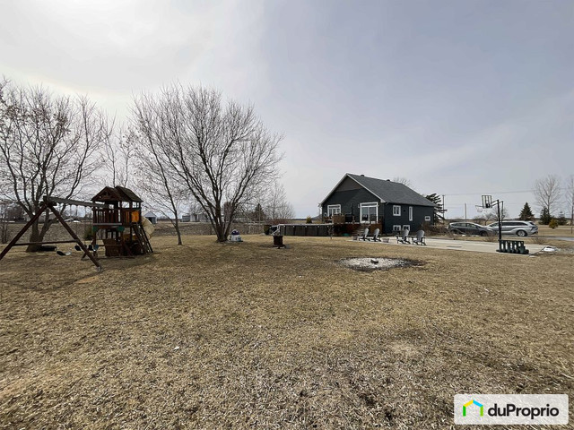 $837,000 - Split Level for sale in Ste-Brigide-D'Iberville dans Maisons à vendre  à Granby - Image 3
