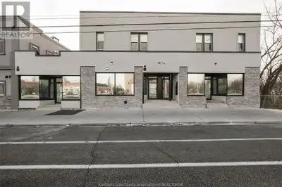 1223 University AVENUE West Windsor, Ontario