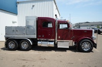 --DRIVE THE DREAM THIS SUMMER AT ADRENALIN MOTORS! NOW LOCATED IN GASOLINE ALLEY, RED DEER!-- 2009 L... (image 3)