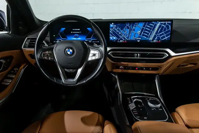 2023 BMW 3 Series 330i xDrive | Premium Amélioré | Cockpit in Cars & Trucks in City of Montréal - Image 13