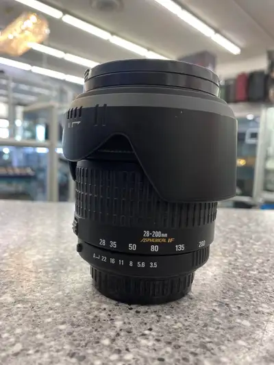 SIGMA 28-200 3.5-5.6 AF, View more