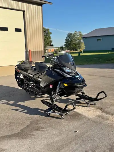 APPLY NOW: https://www.ridecollective.ca/get-pre-approved 2019 SKI-DOO BACKCOUNTRY 850 Powerful 849c...