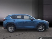2020 Mazda CX-5 Le Mazda CX-5 GT 2020 se distingue par son design raffiné et dynamique, fidèle à la... (image 5)