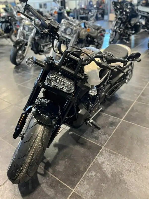 2023 Harley-Davidson Sportster S in Sport Bikes in Sudbury - Image 17