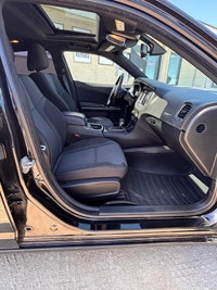 All prices subject to applicable taxes 2018 Dodge Charger SXT PLUS – RWD | 3.6L V6 | Sport Sedan Per... (image 6)