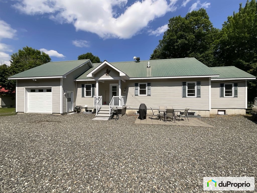 $599,000 - Bungalow for sale in St-Hermenegilde — photo 2