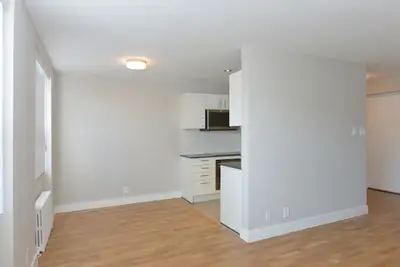 renovated one bedroom, eglinton and dvp - ID 3243, View more