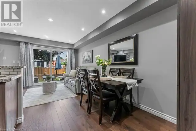 2025 CLEAVER Avenue Unit# 8 Burlington, Ontario62864385759873123