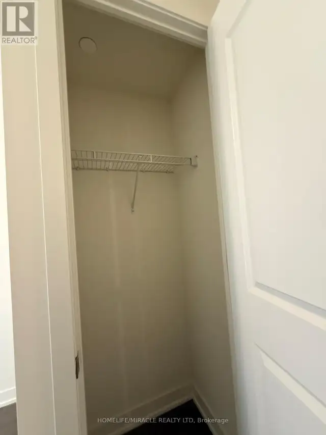 611 - 38 ANNIE CRAIG DRIVE Toronto (Mimico), Ontario in Long Term Rentals in City of Toronto - Image 12