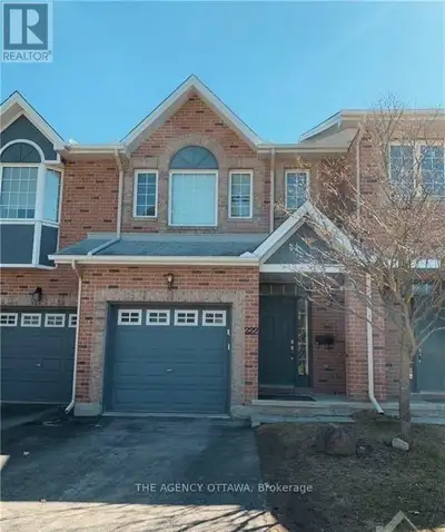 Beautifully maintained townhouse in a prime location! The main level features a modern open-concept...