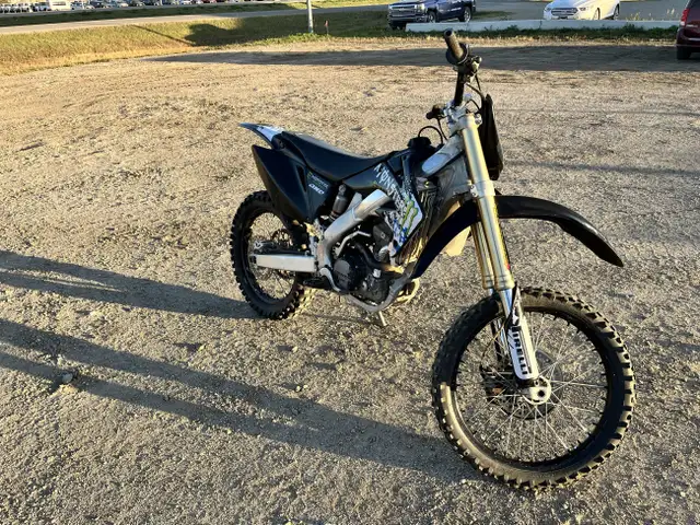 2009 Honda CRF250R Dirt Bike 29H on Rebuild Financing Available! in Dirt Bikes & Motocross in Saskatoon - Image 3