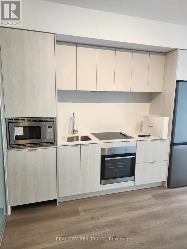 1005 - 86 DUNDAS STREET Mississauga (Cooksville), Ontario in Condos for Sale in Mississauga / Peel Region - Image 3