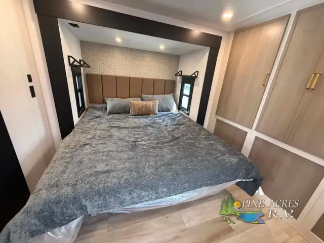 2026 Forest River RV Wildwood Heritage Glen 308RL in Travel Trailers & Campers in Moncton - Image 10