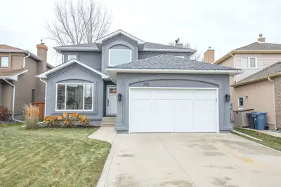 Available: January - April or May Monthly Rent: $4500 This beautifully appointed 1,700 sq ft, fully...