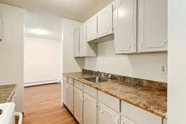 Affordable Apartments For Rent - Sutherland Manor - Apartment fo in Long Term Rentals in Medicine Hat - Image 9