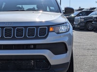 This Jeep Compass has a strong Intercooled Turbo Regular Unleaded I-4 2.0 L/122 engine powering this... (image 9)