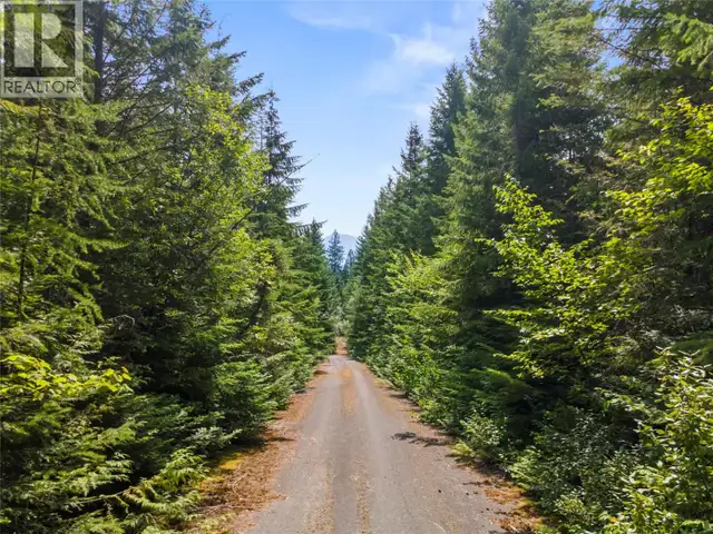 13180 Lockhart Road Boswell, British Columbia in Land for Sale in Nelson - Image 3