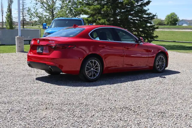 2017 Alfa Romeo Giulia579217427090657284
