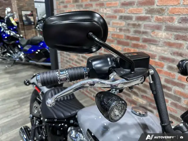 2025 Harley-Davidson FXBB - Street Bob(R) in Street, Cruisers & Choppers in Calgary - Image 18