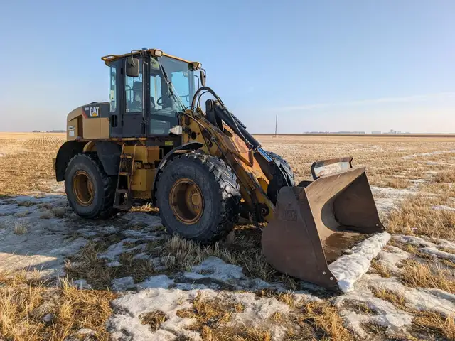 2012 CATERPILLAR 924H in Heavy Equipment in Edmonton - Image 3