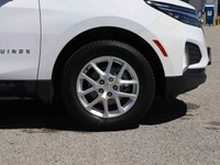 2022 Chevrolet Equinox LT AWD 1.5L Comfortable, versatile, and packed with sought-after features, th... (image 7)