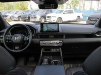 2024 Honda Pilot Black Edition is a local, one-owner trade with no accidents, two sets of keys, and... (image 3)