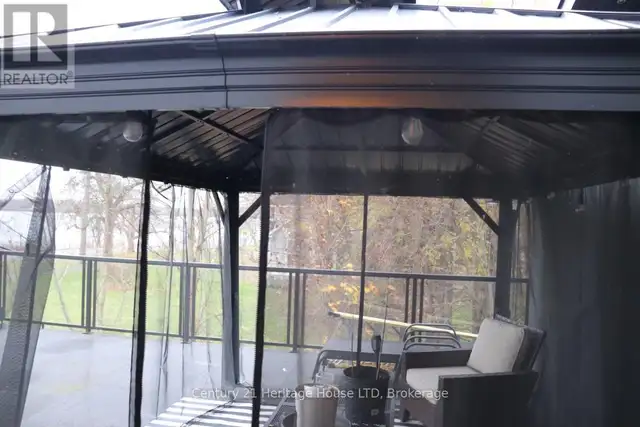 9785 NIAGARA RIVER PARKWAY Niagara Falls (Lyons Creek), Ontario in Houses for Sale in St. Catharines - Image 32