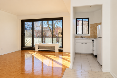 Appartements 1 1/2, 2 1/2, 3 1/2 et 4 1/2 à louer à proximité de l'Université Concordia/Metro Guy-Co...