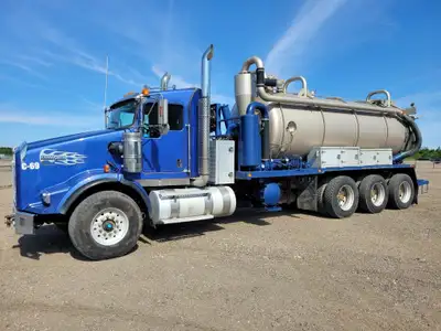 2014 Kenworth T800 8x6 Tridrive Straight Vac Truck Cummins ISX 6 Cylinder 15.0 L Diesel 550 hp Engin...
