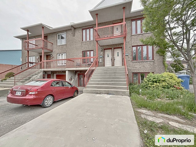 $975,000 - Triplex for sale in Longueuil (Vieux-Longueuil) — photo 3
