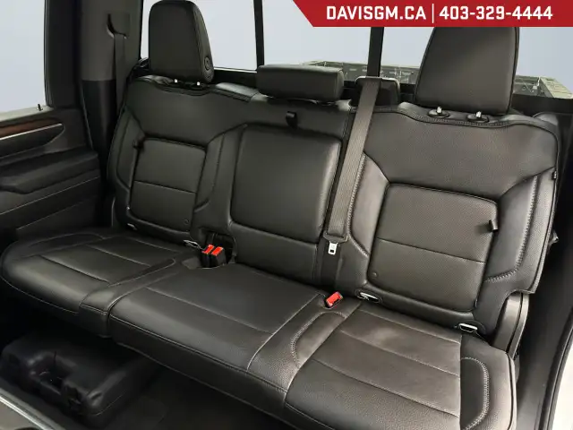 2025 GMC Sierra 3500HD Denali 4WD Crew Cab Standard Box Denali in Cars & Trucks in Lethbridge - Image 20