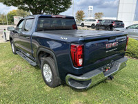 Own this rugged yet refined 2020 GMC Sierra 1500 Crew Cab 4x4, a one-owner vehicle with a pristine a... (image 6)