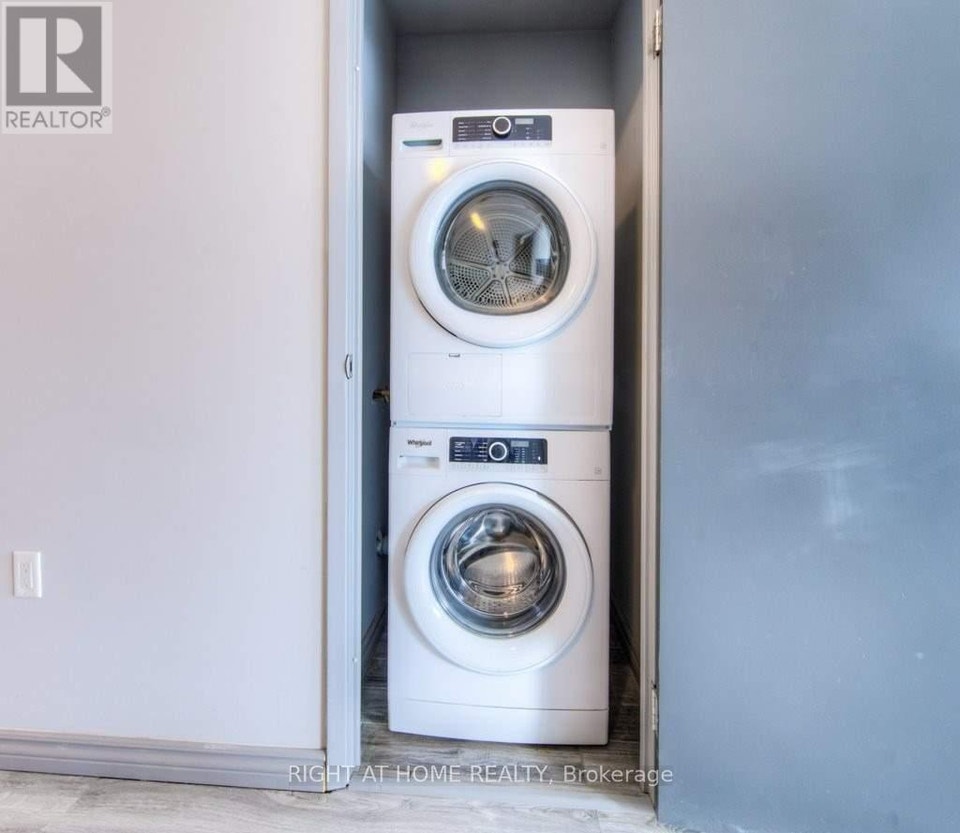 G101 - 275 LARCH STREET Waterloo, Ontario 5