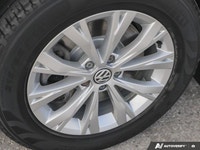 * PARK DISTANCE CONTROL (FRONT & REAR) * AREA VIEW 360 * LIGHT ASSIST * ADAPTIVE FRONT HEADLIGHTS *... (image 8)