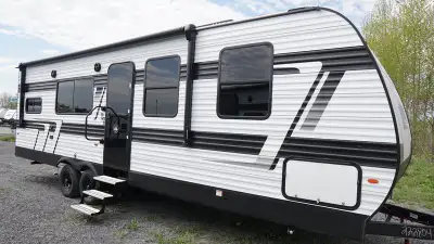 2026 Grand Design Momentum MAV 27MAVPlay hard. Rest Easy The Momentum series has truly raised the ba...