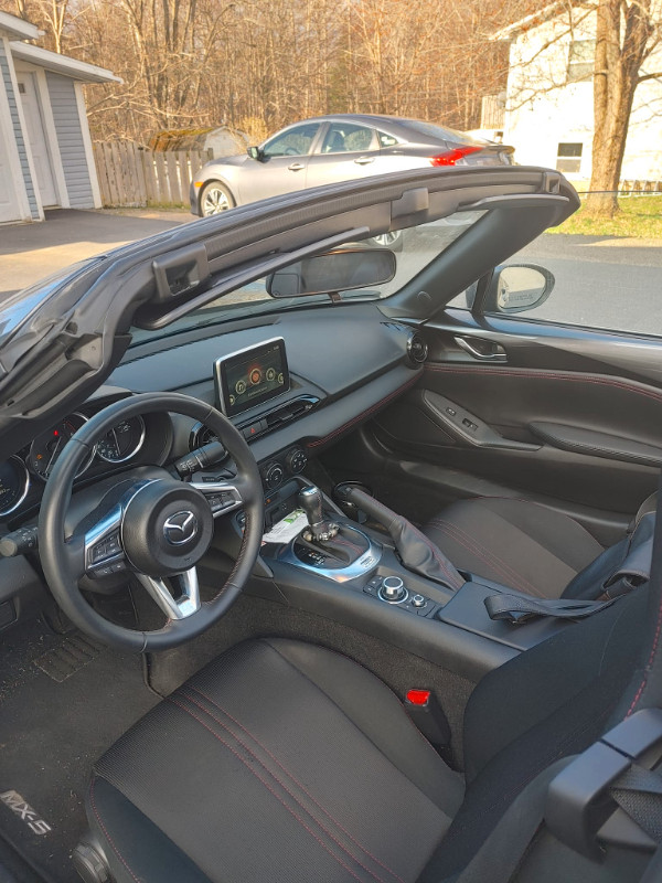 2017 Mazda Miata MX5 Convertable in Cars & Trucks in Annapolis Valley - Image 2
