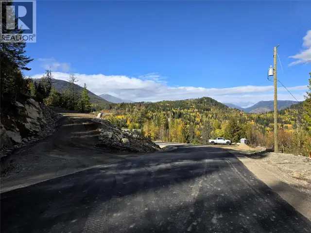 Lot 2 Richie Road Rossland, British Columbia in Land for Sale in Penticton - Image 8