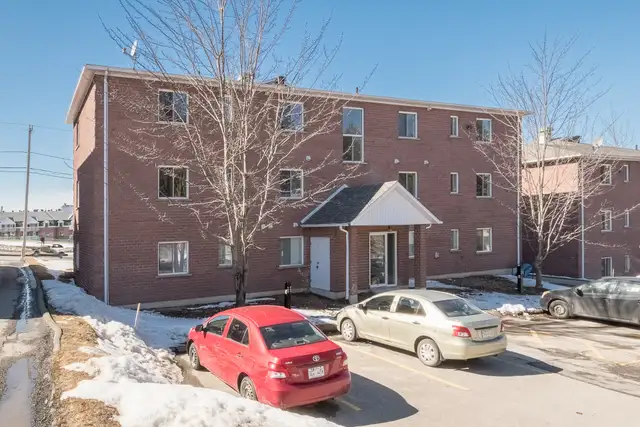 4 ½ - Situé tout près du CHUS (rue des Lys) in Long Term Rentals in Sherbrooke - Image 20