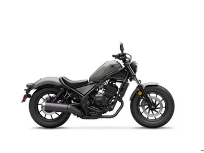 Honda Rebel 300 E-Clutch Ride in style onboard the Rebel 300. With its head-turning cruiser silhouet...