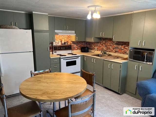 $150,000 - Bungalow for sale in St-Cyprien — photo 3
