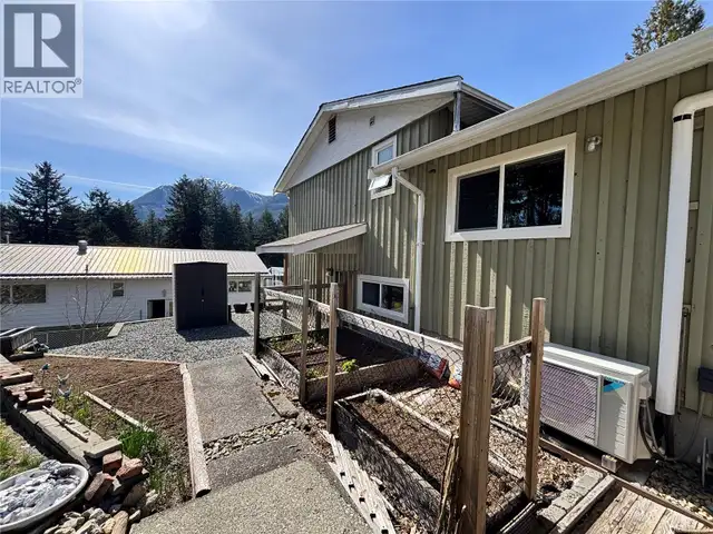 445 Chamiss Cres Gold River, British Columbia in Houses for Sale in Campbell River - Image 26