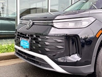 Turbocharged,All Wheel Drive,Brake Assist,Aluminum Wheels,4-Wheel Disc Brakes,ABS,Power Steering,Tir... (image 9)