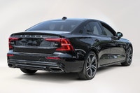 ... Engine: Moteur à 4 cylindres 2.0L/120CI Safety Equipment Système antipatinage à toutes les vites... (image 5)