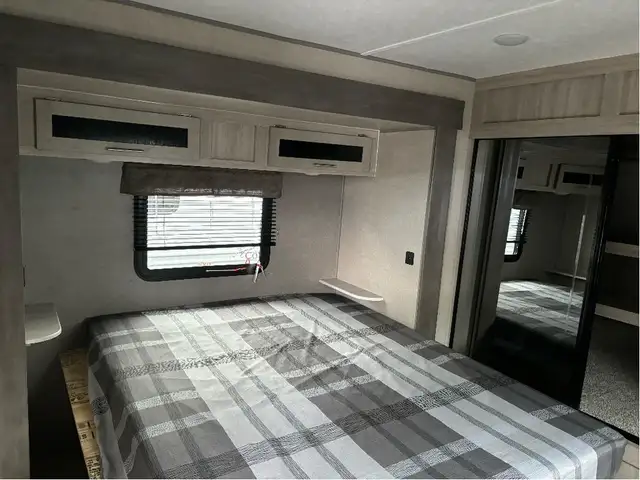 2023 Catalina 343BHTS in Travel Trailers & Campers in Sudbury - Image 9