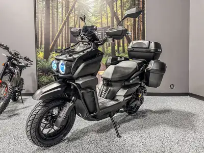 The EMMO NOK is a street-dominating, scooter-style e-bike with massive torque, bold styling, and up...