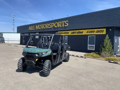 IN STOCK NOW! PRICE IS PLUS FREIGHT AND TAXES $2000 REBATE OR 3 YEAR WARRANTY OR 1.99% Engine Type:...