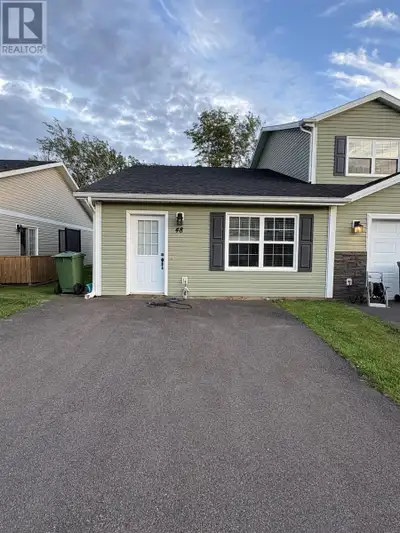 Welcome to this immaculate, light-filled condo situated in the highly desirable Forest Trails Subdiv...