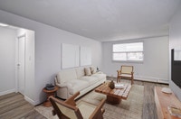 Kingswood Estates is also surrounded by Alpine Park, McLennan Park and just a short distance to Pete... (image 3)